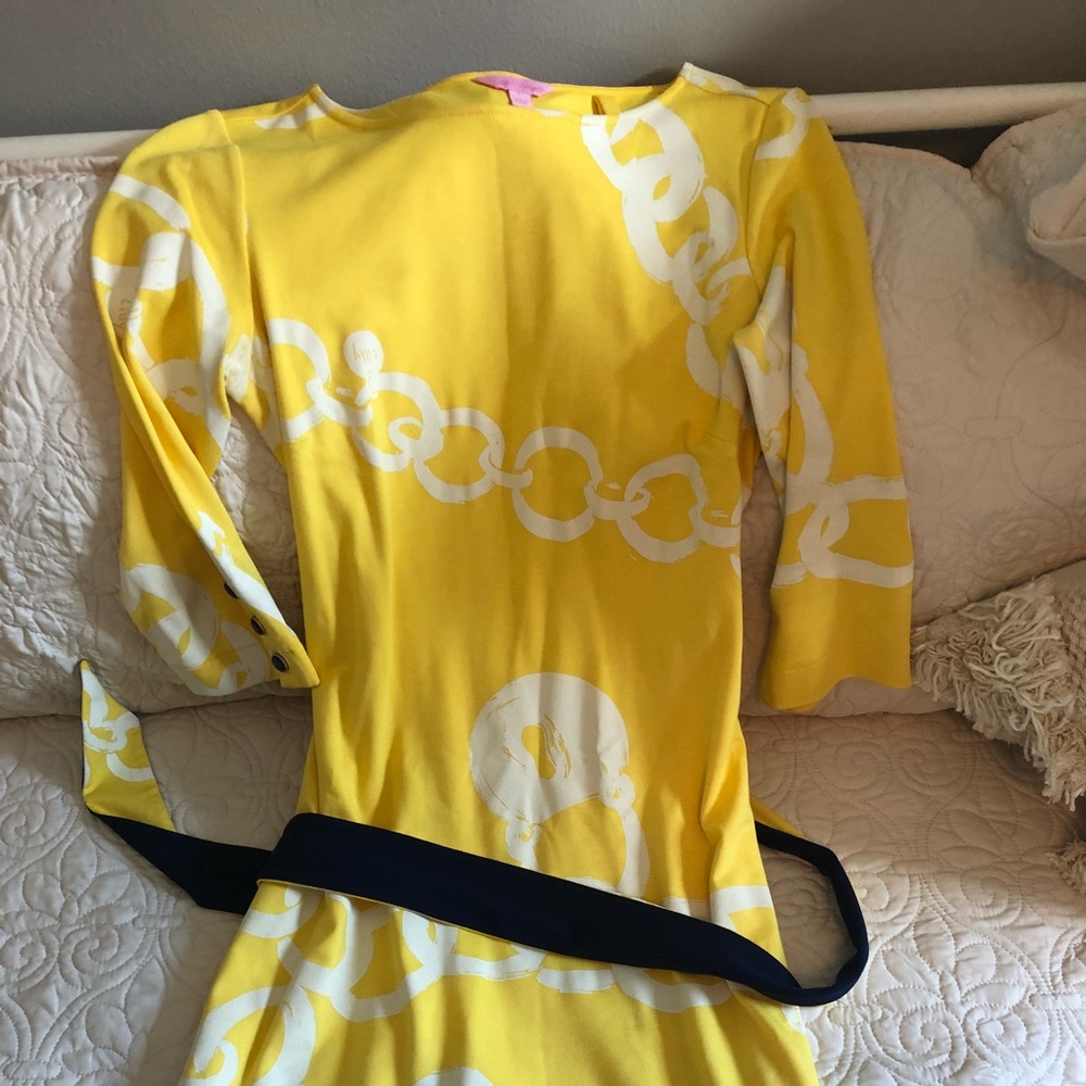 Lilly Pulitzer Yellow Jonah Shift small